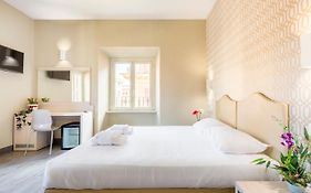 Flavia Suite